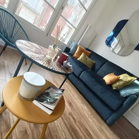 04- La Potinière- Proche - Rdc Avec Terrasse- Parking Gratuit *